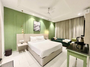 Hotel Sree Chakra Near Garden